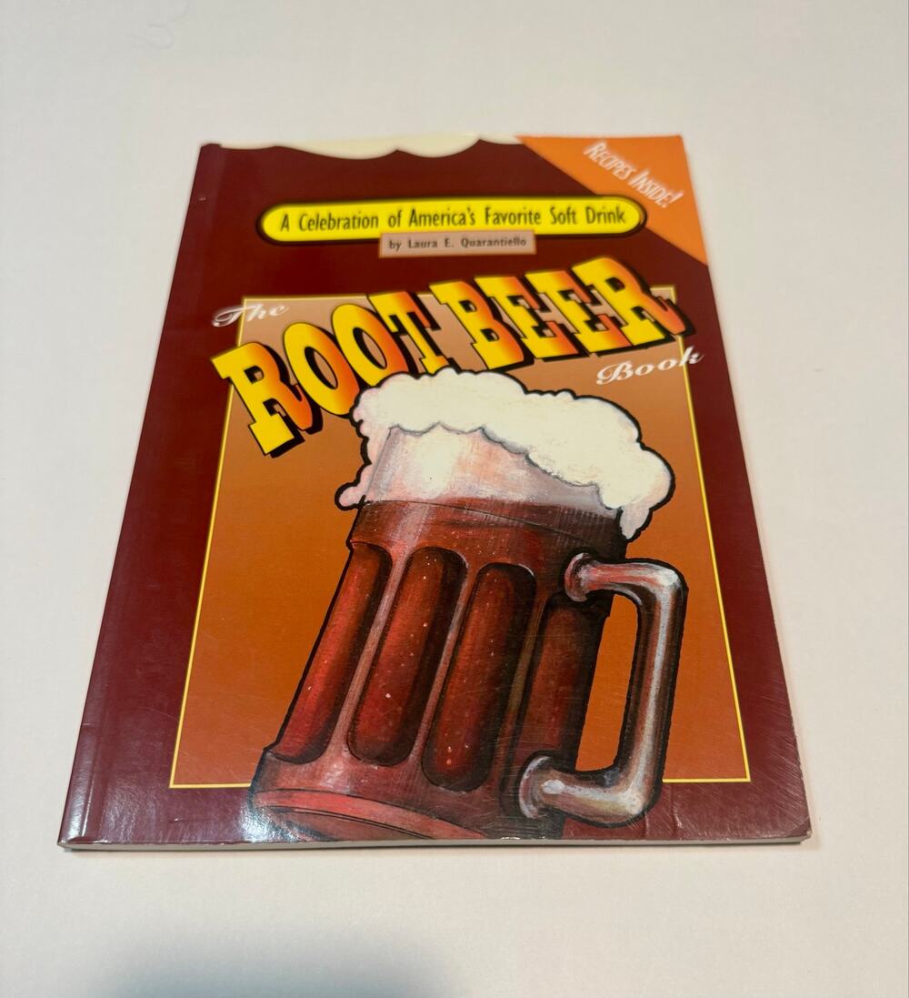 The Root Beer Book: A Celebration of America's Favorite Soft Drink:LE Quantiello